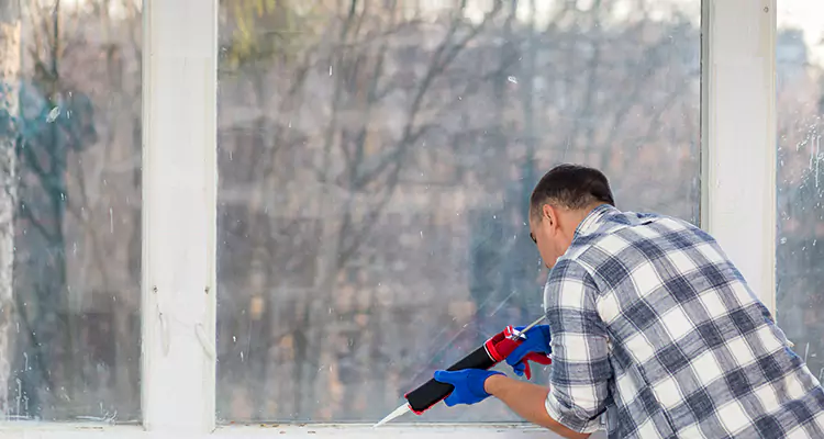 Repair Sliding Closet Doors Not Moving in Southchase, FL