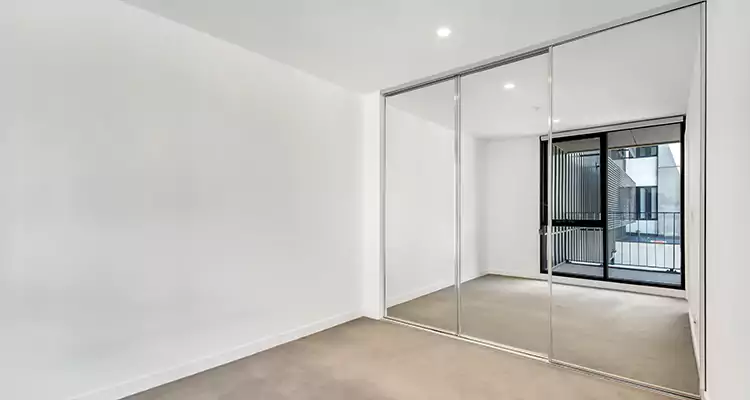 Why Homeowners Choose Us for Sliding Mirror Door Replacement in Southchase, FL