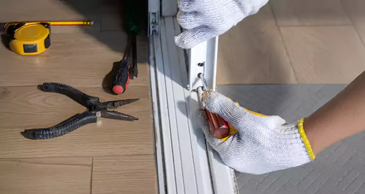 Closet Sliding Door Track Repair in Southchase, FL