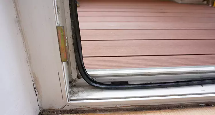 Repair Patio Doors Leaking at Bottom in Southchase, FL