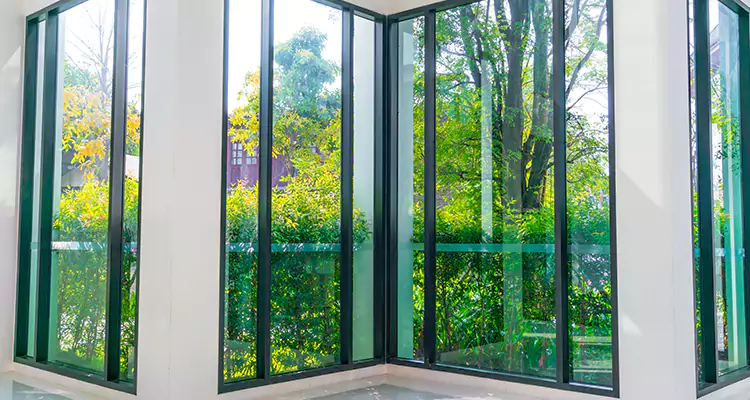 Folding Glass Balcony Door Repair in Southchase, FL